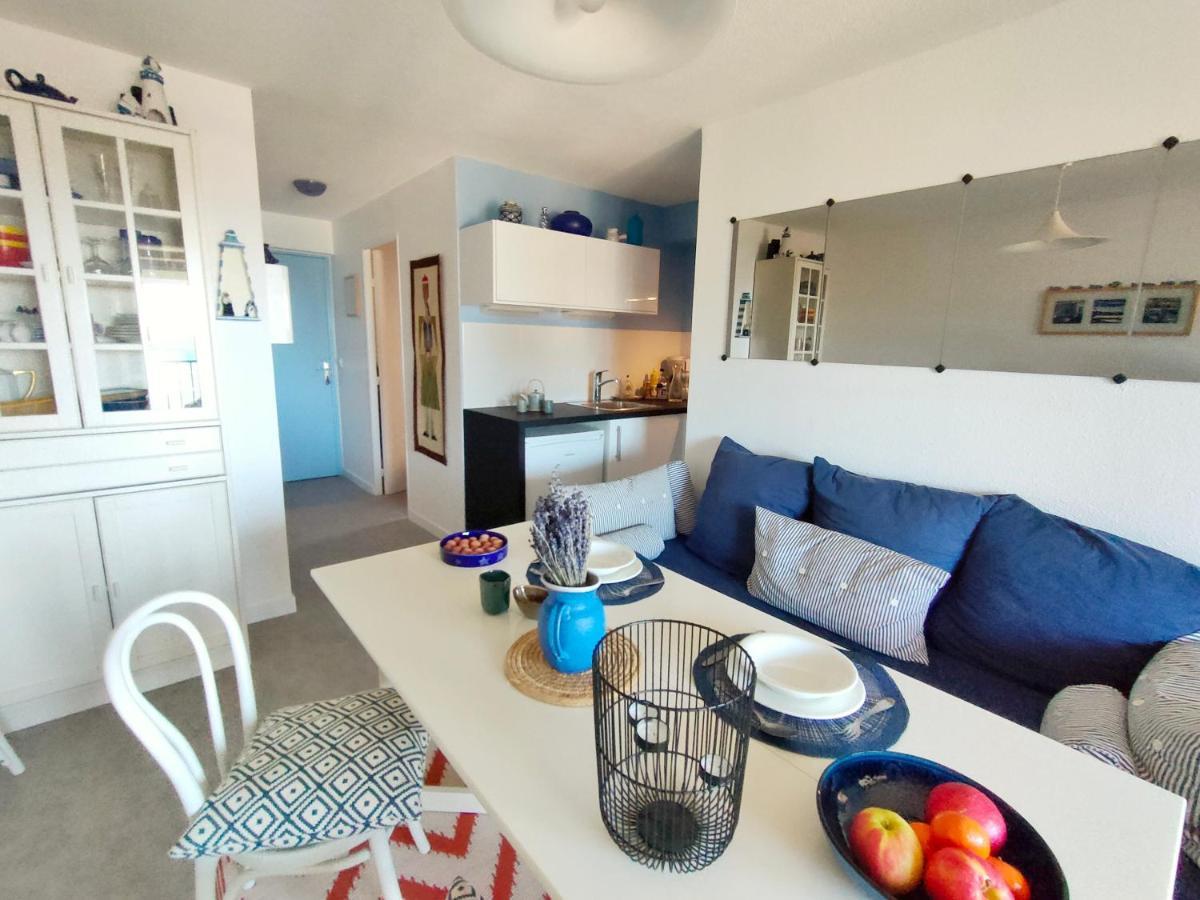 Appartement Avec Terrasse Vue Mer, Proximite Plage, Place Parking Sanary-sur-Mer Exteriör bild