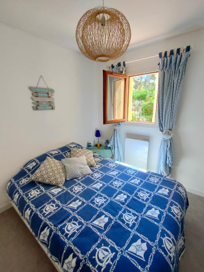 Appartement Avec Terrasse Vue Mer, Proximite Plage, Place Parking Sanary-sur-Mer Exteriör bild