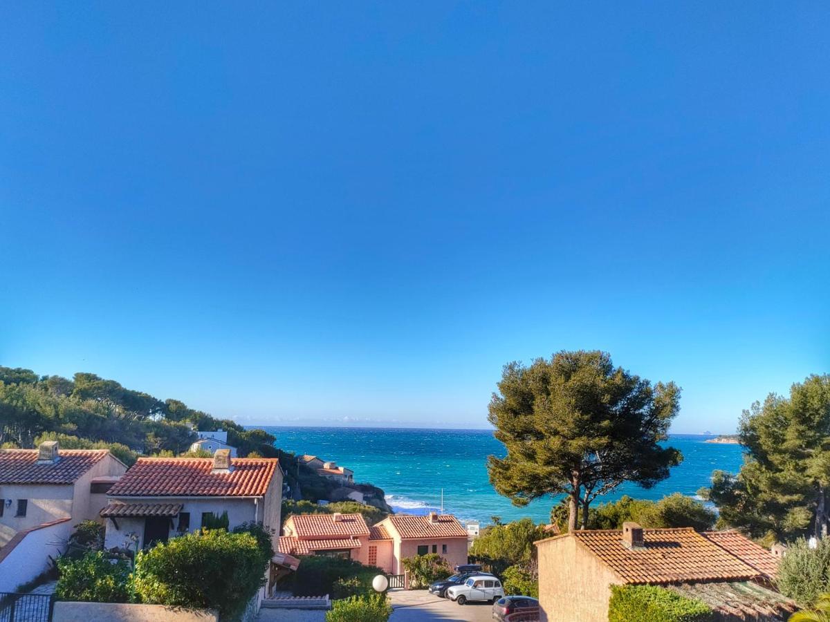 Appartement Avec Terrasse Vue Mer, Proximite Plage, Place Parking Sanary-sur-Mer Exteriör bild