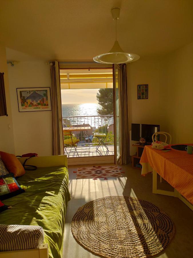 Appartement Avec Terrasse Vue Mer, Proximite Plage, Place Parking Sanary-sur-Mer Exteriör bild